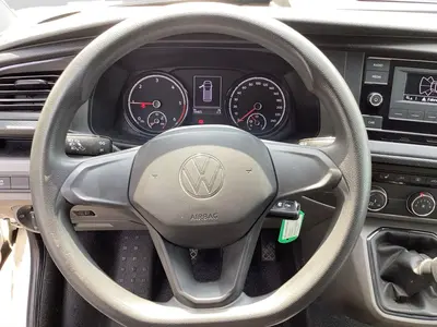 Volkswagen T6.1 Transporter – Foto 11