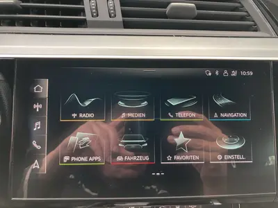 Audi e-tron – Foto 13