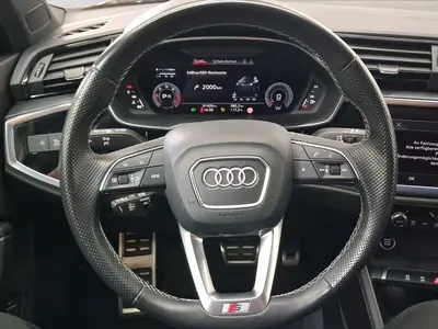 Audi Q3 – Foto 9