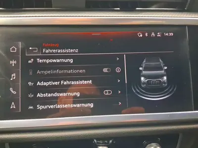 Audi Q3 – Foto 12