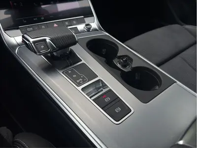 Audi S6 Avant – Foto 11
