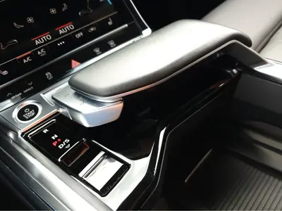 Audi e-tron Sportback – Foto 11