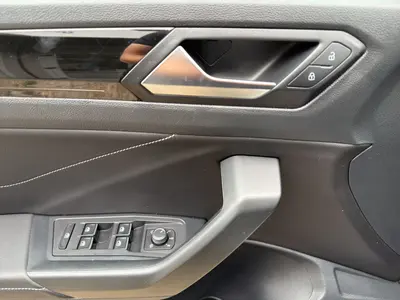 Volkswagen T-Roc – Foto 8