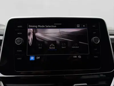 Volkswagen T-Roc – Foto 16