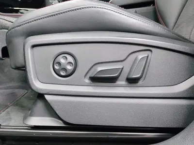 Audi SQ5 – Foto 19