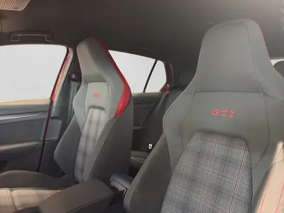 Volkswagen Golf GTI – Foto 18