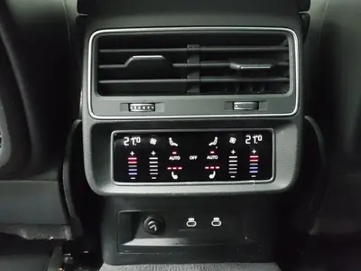 Audi Q8 – Foto 21