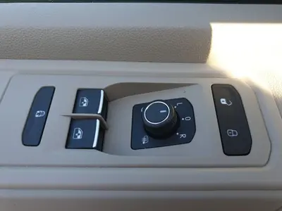 Volkswagen T7 Multivan – Foto 8