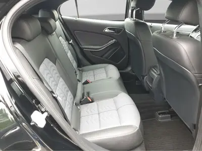Mercedes-Benz GLA 180 – Foto 6