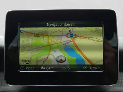 Mercedes-Benz GLA 180 – Foto 13