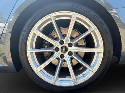 Audi RS 4 Avant – Foto 7