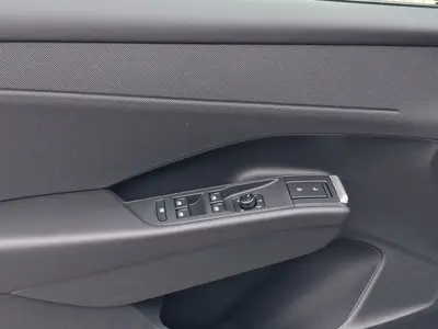 Volkswagen T-Roc – Foto 8