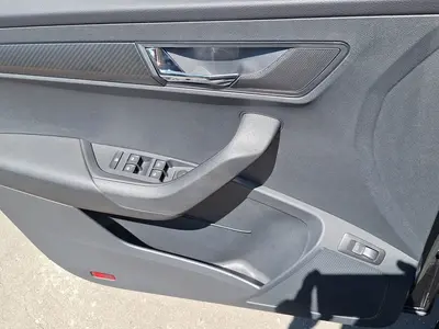 Skoda Karoq – Foto 8