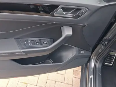 Volkswagen T-Roc – Foto 8
