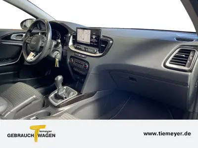 Kia cee'd – Foto 15