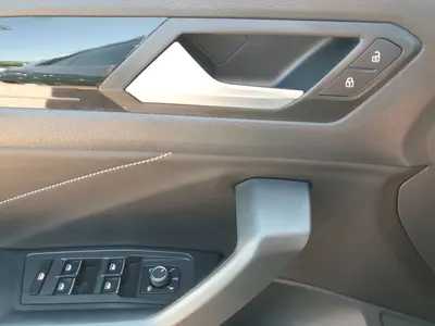 Volkswagen T-Roc – Foto 8