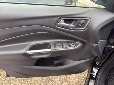 Ford Kuga – Foto 8