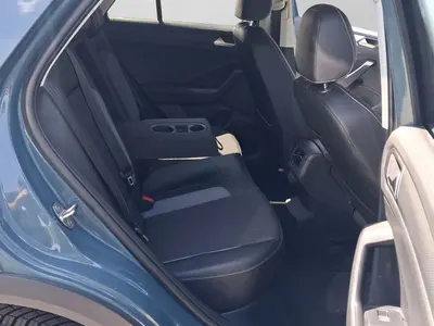 Volkswagen T-Roc – Foto 6