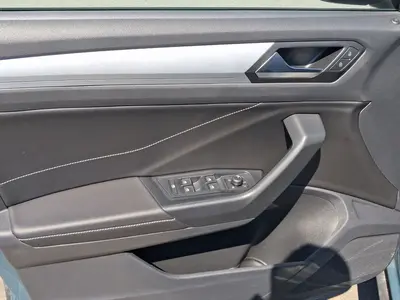 Volkswagen T-Roc – Foto 8