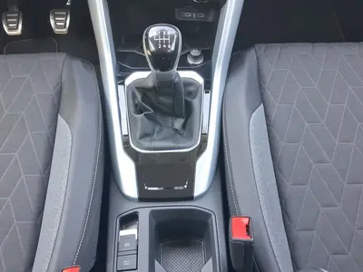 Volkswagen T-Roc – Foto 11