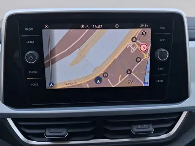 Volkswagen T-Roc – Foto 12