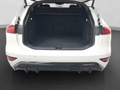 Audi S6 e-tron Avant – Foto 17