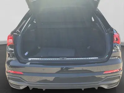 Audi Q3 – Foto 17