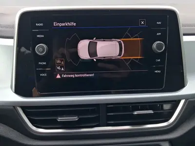 Volkswagen T-Roc – Foto 12