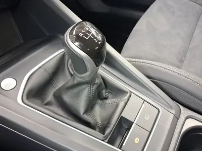 Volkswagen Golf – Foto 11