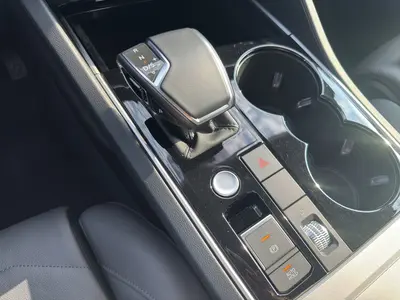 Volkswagen Touareg – Foto 11