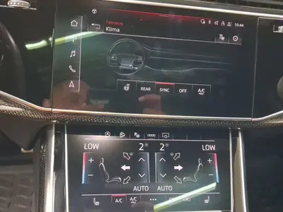 Audi SQ7 – Foto 16