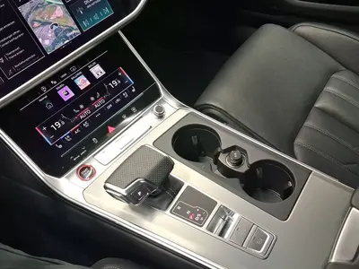 Audi S6 Avant – Foto 11