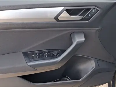 Volkswagen T-Roc – Foto 8
