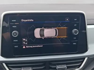 Volkswagen T-Roc – Foto 16