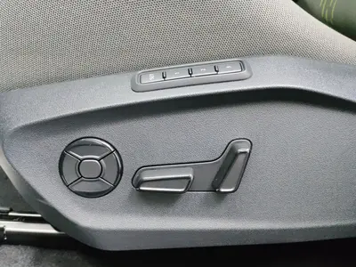 Cupra Raval – Foto 17