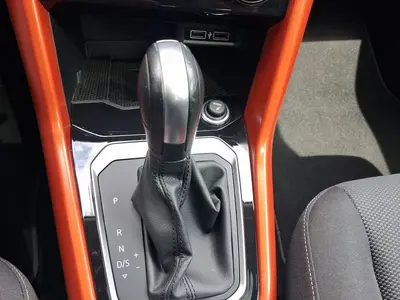Volkswagen T-Roc – Foto 11