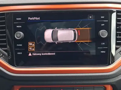 Volkswagen T-Roc – Foto 12