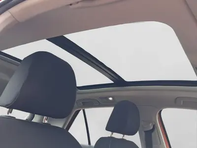 Volkswagen T-Roc – Foto 18