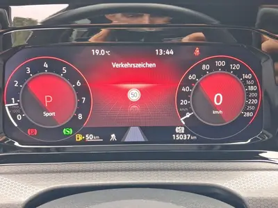 Volkswagen Golf GTI – Foto 10