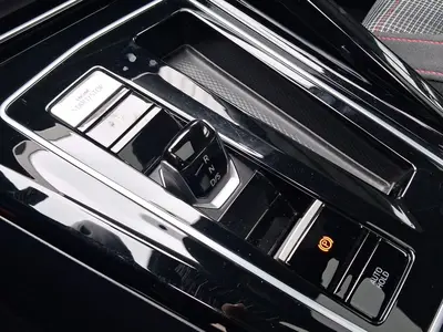 Volkswagen Golf GTI – Foto 11