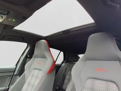 Volkswagen Golf GTI – Foto 18