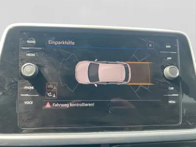 Volkswagen T-Roc – Foto 15
