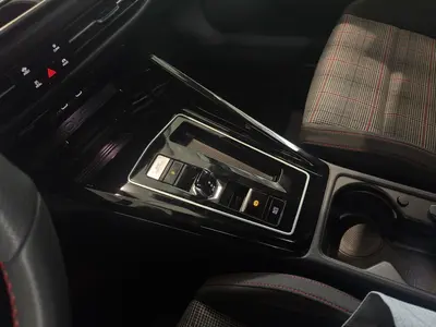 Volkswagen Golf GTI – Foto 11