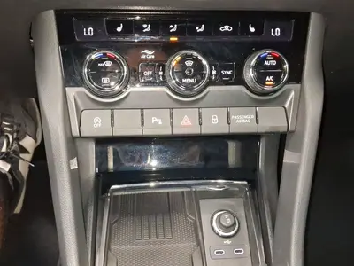 Skoda Karoq – Foto 16