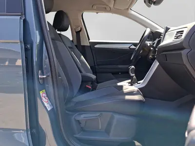 Volkswagen T-Roc – Foto 4