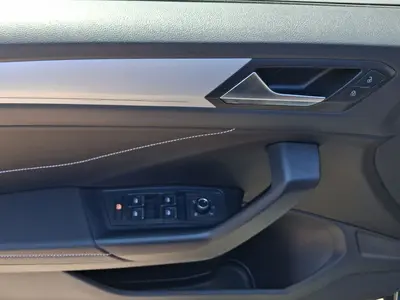 Volkswagen T-Roc – Foto 8