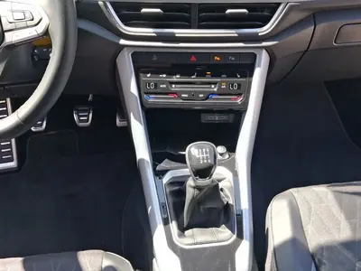 Volkswagen T-Roc – Foto 11