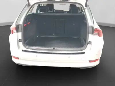 Skoda Octavia – Foto 17