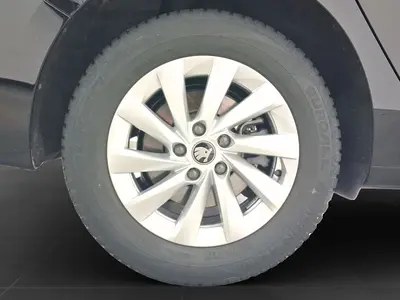 Skoda Superb – Foto 7