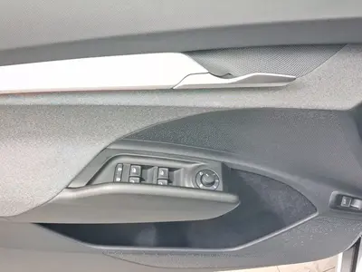 Skoda Enyaq – Foto 8